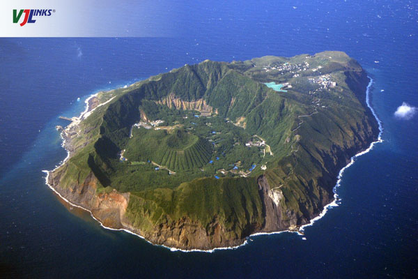 Đảo Aogashima là miệng núi lửa còn hoạt động