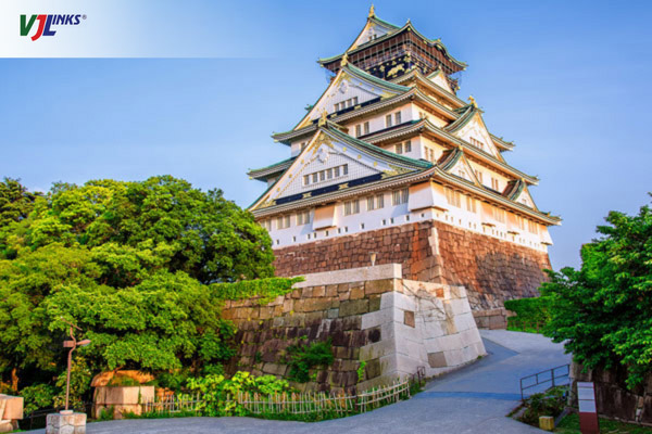 Thành Osaka một trong những biểu tượng lâu đời của nước Nhật
