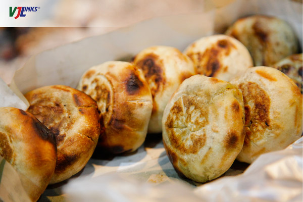 Bánh bao Oyaki món ăn không thể thiếu trong các lễ hội