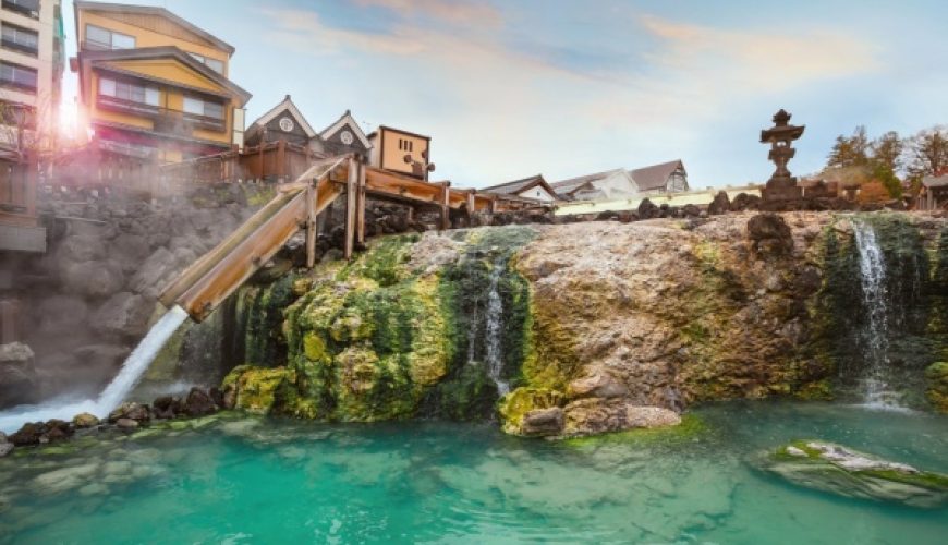 Suối nước nóng Nhật Bản Kusatsu Onsen