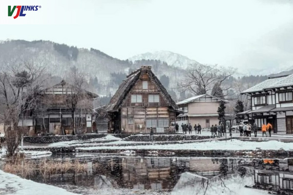 Làng cổ Hattoji Furusato vào một ngày mùa đông
