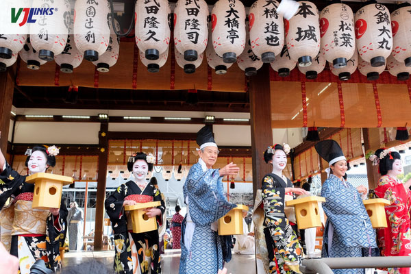 Lễ hội xua đuổi tà ma truyền thống của Nhật