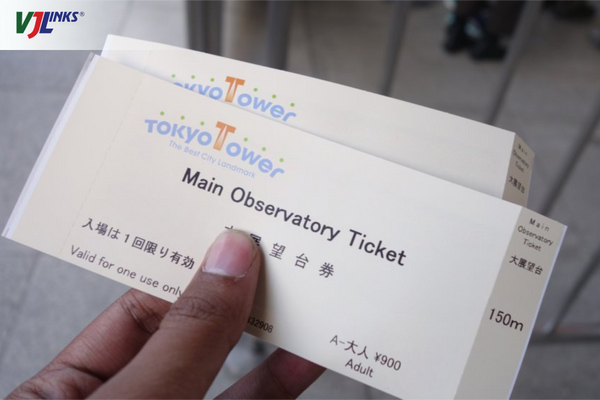 Giá vé vào cổng đài quan sát chính của Tokyo Tower