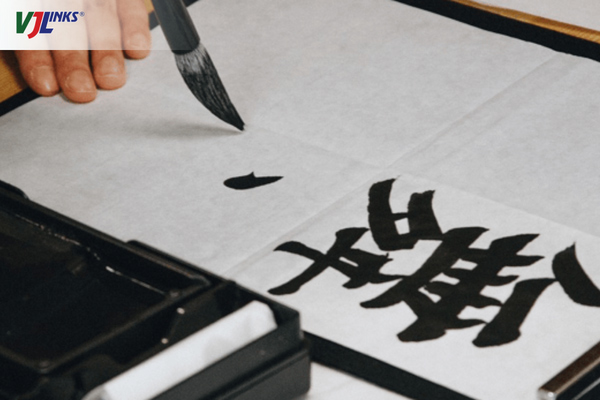 Nghệ thuật thư pháp Nhật Bản có nguồn gốc từ đâu?